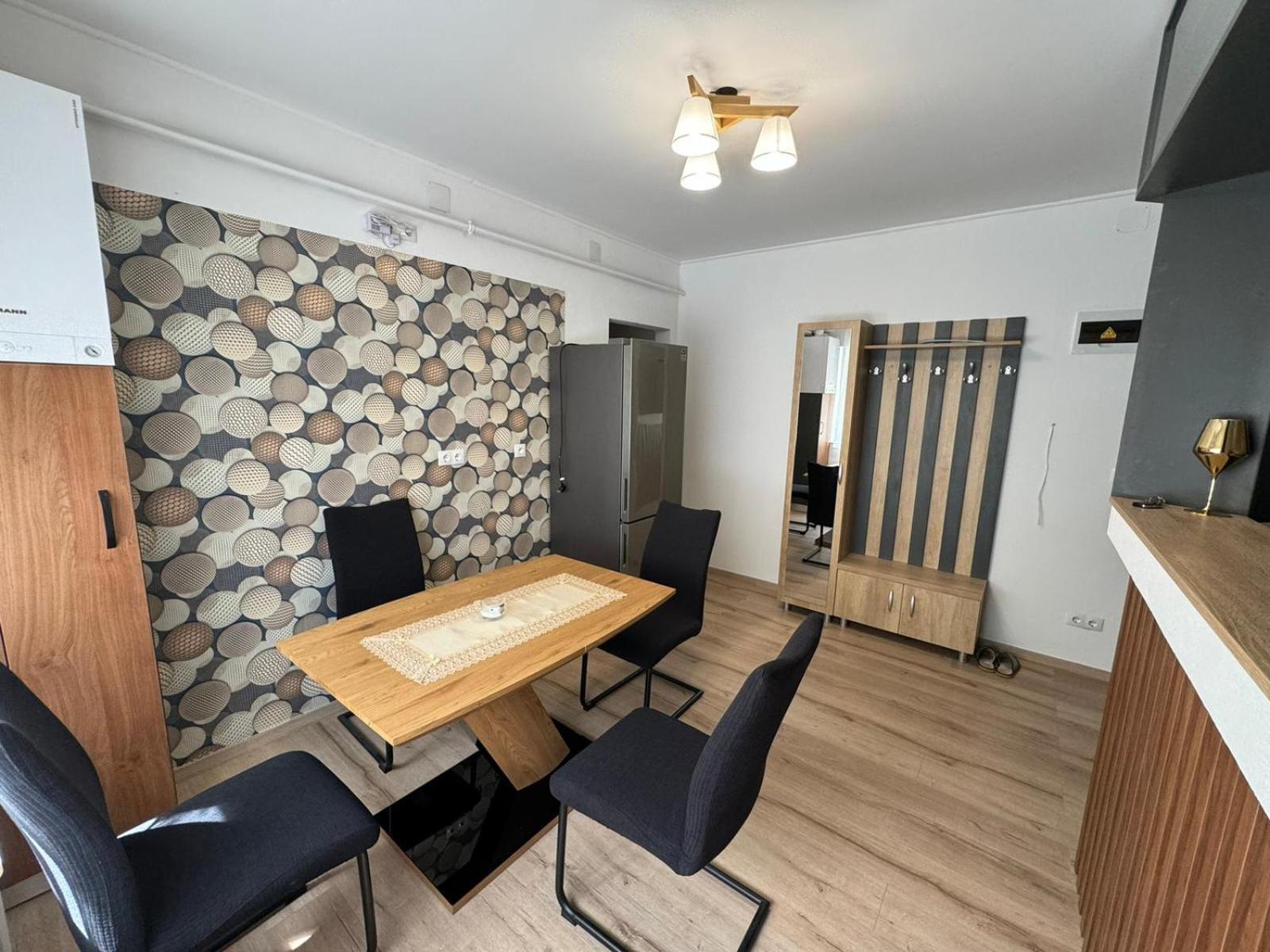 Bingo Apartman Cristuru Secuiesc Exterior foto